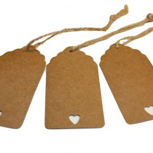 Label hart karton 4x8cm + 22cm met koord 50 stuks