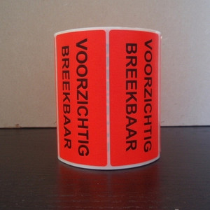Stickers/ etiketten Voorzichtig Breekbaar oranje 96x48mm 500 stuks